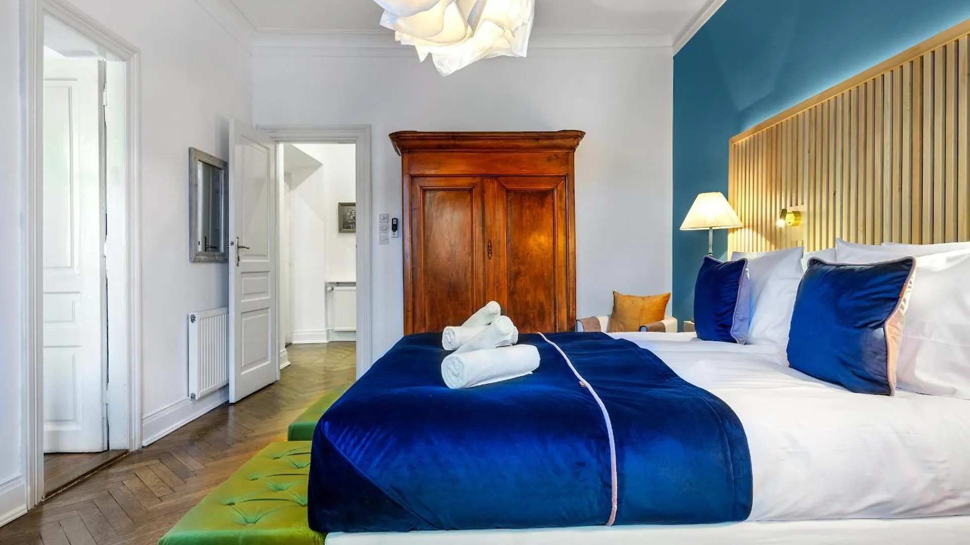 Tyzenhauz Apartments Podwale Street Kraków Polen